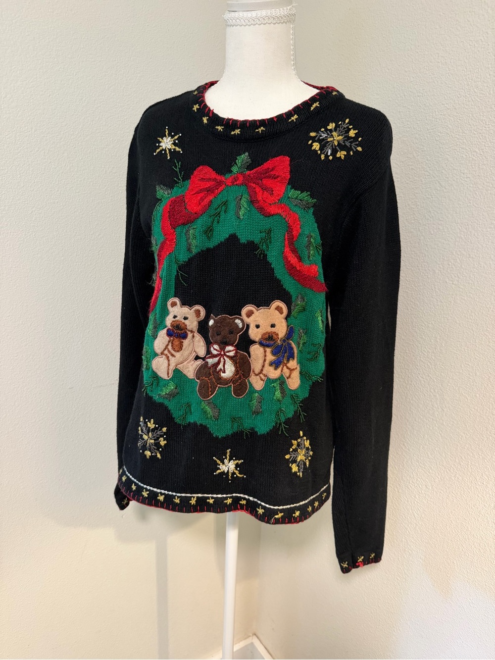 Vintage Black Crewneck Christmas Sweater Holiday Wreath Teddy Bears Ugly